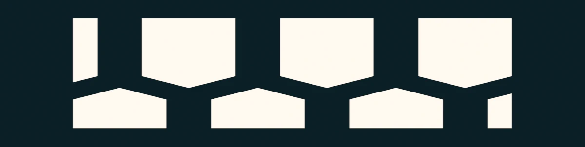 Modèle répétitif de formes géométriques beige ressemblant à des hexagones et rectangles irréguliers sur un fond noir.