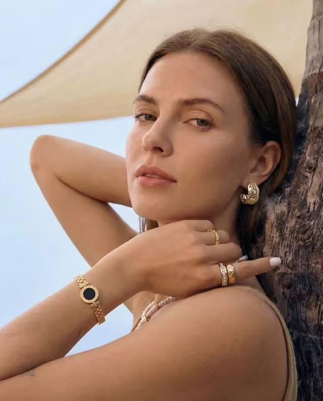 Statement jewelry collection from the Branvas catalog