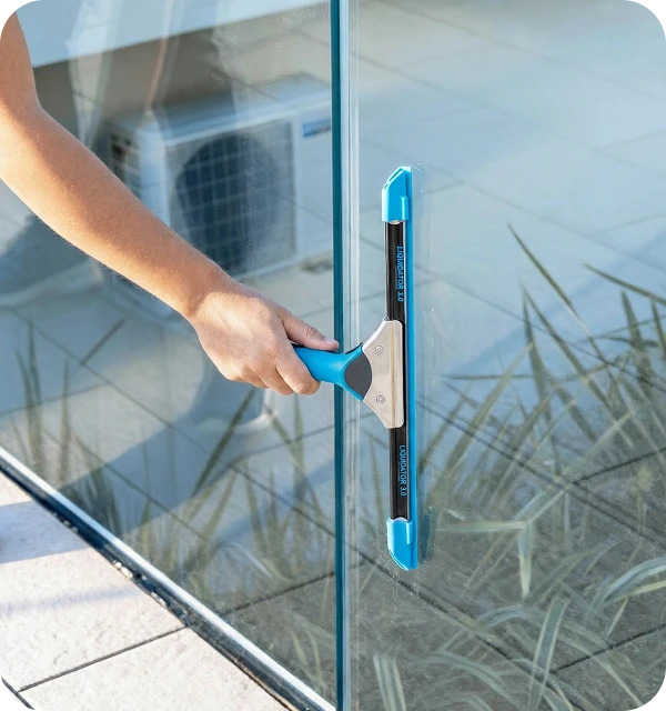 We follow a clear and careful process to ensure your balustrades are cleaned properly and safely.