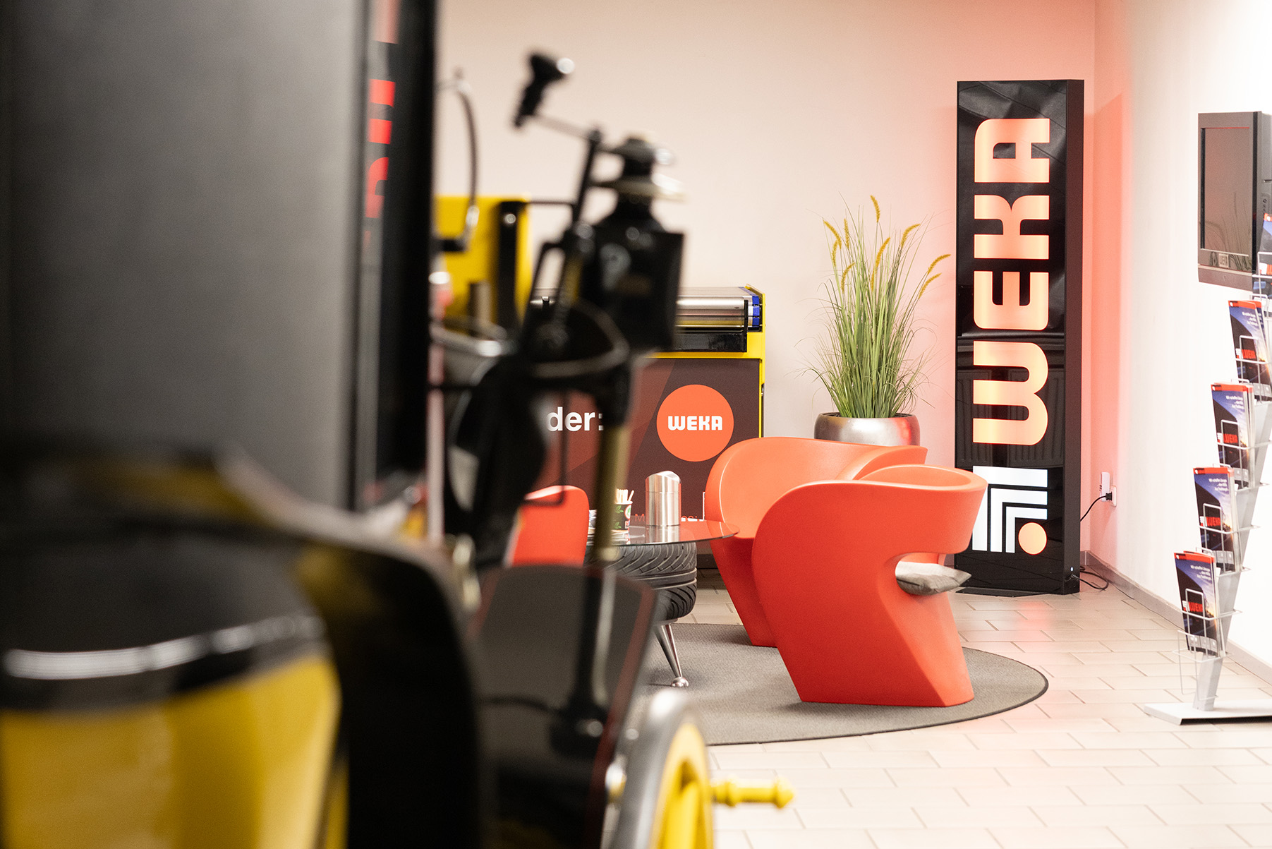 Der Kunden-Empfangsbereich von WEKA Rental am Firmensitz in Wiedenbrück
