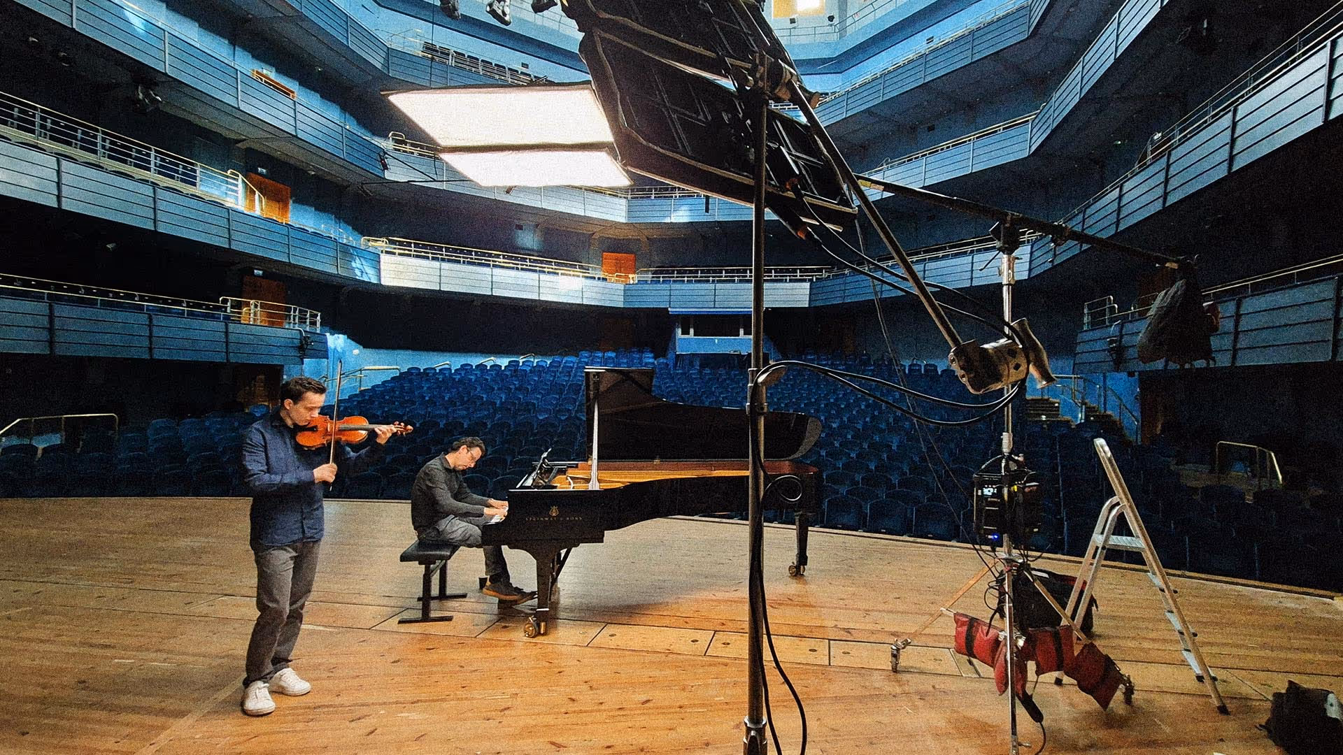 Tone post office room