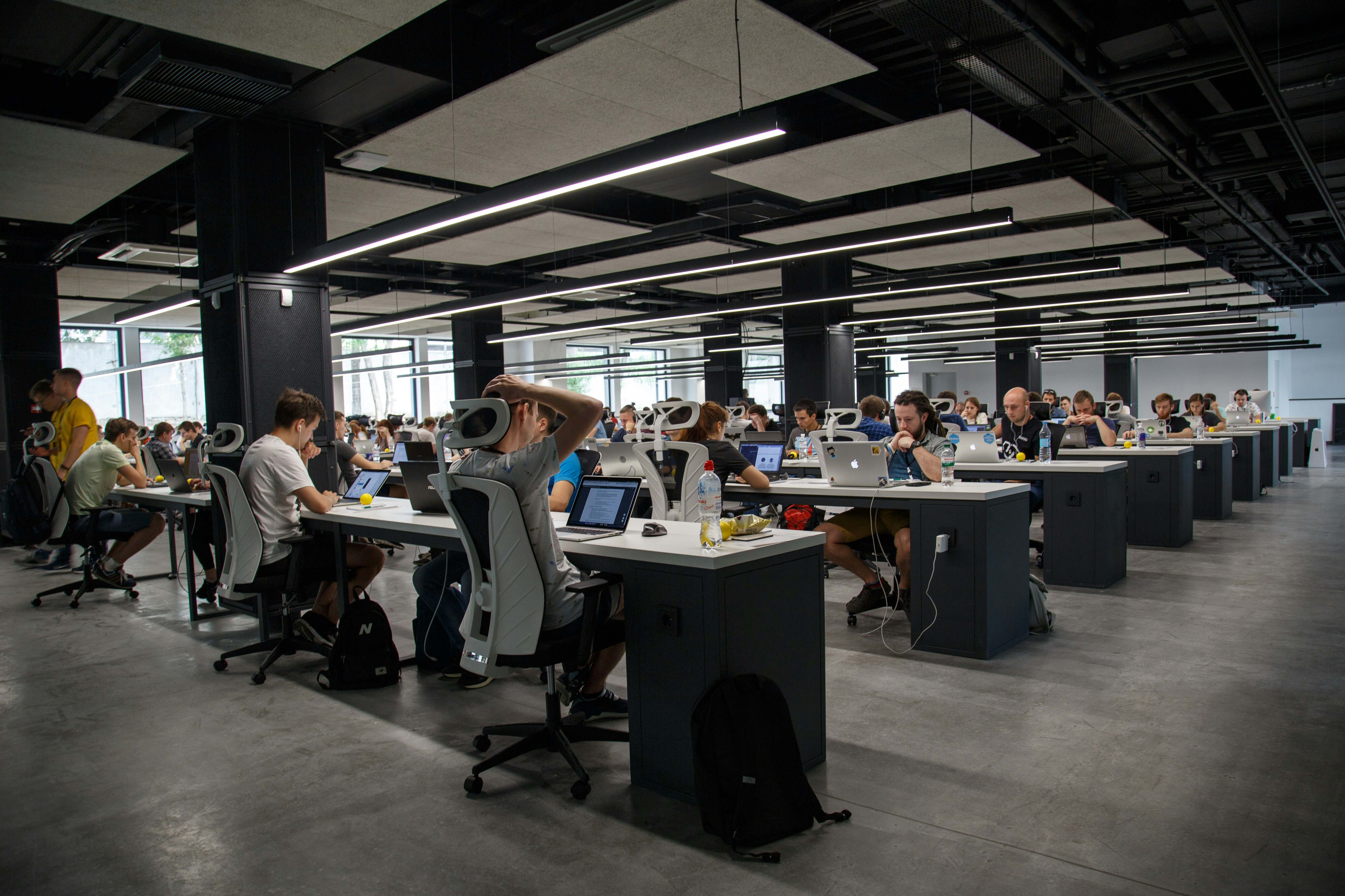 Enterprise B2B SaaS Deal Closure