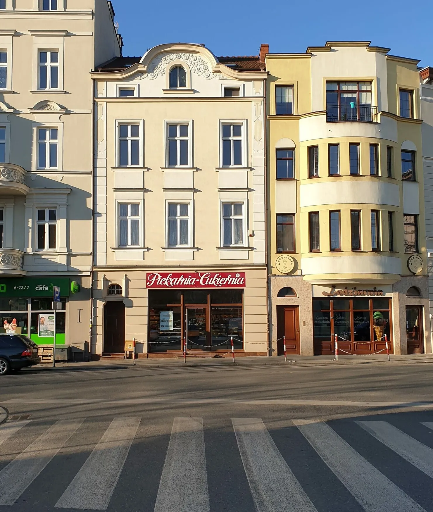 Piekarnia-Cukiernia Poćwiardowski – sklep przy ul. Śniadeckich 57 w Bydgoszczy