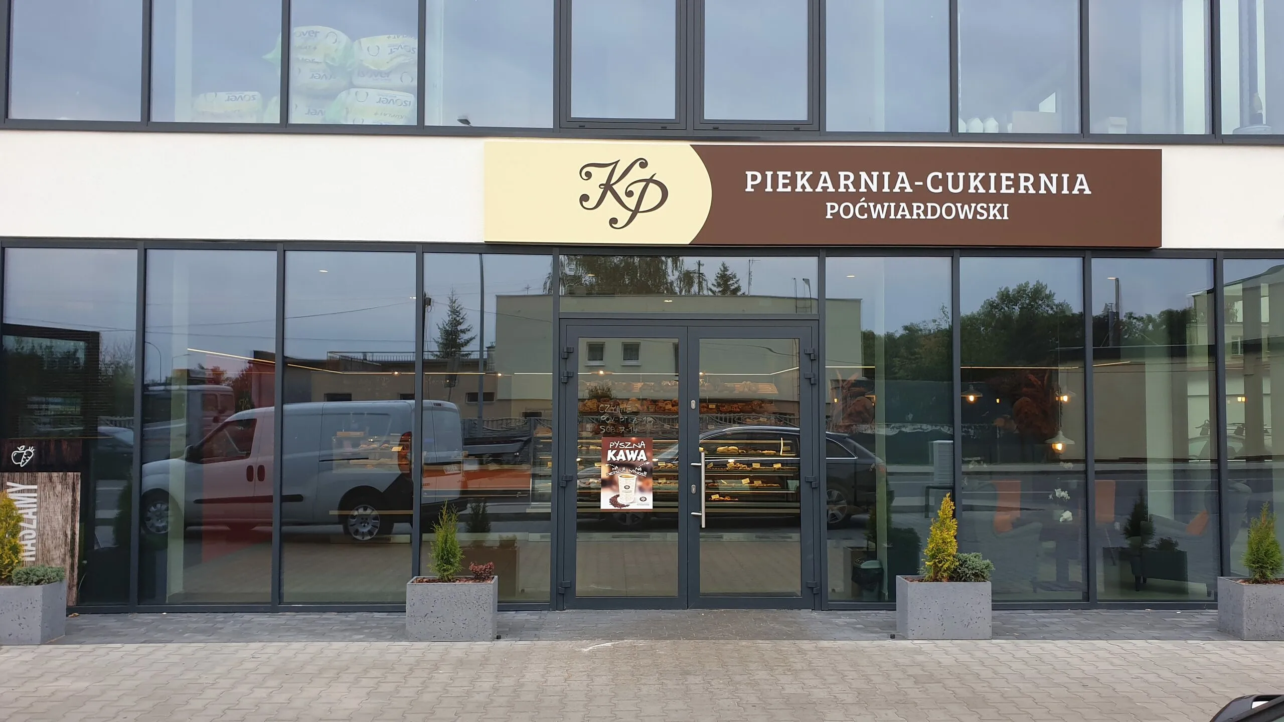 Piekarnia-Cukiernia Poćwiardowski – sklep przy ul. Nad torem 20 w Bydgoszczy