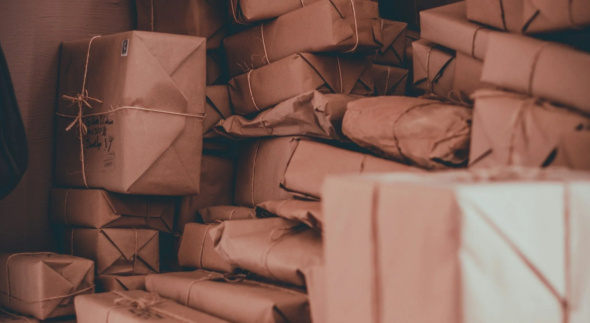 How Shopify Stores Test New Product Categories Without Inventory