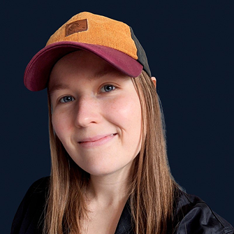 Authentisches Profilfoto einer Kundin, nah aufgenommen