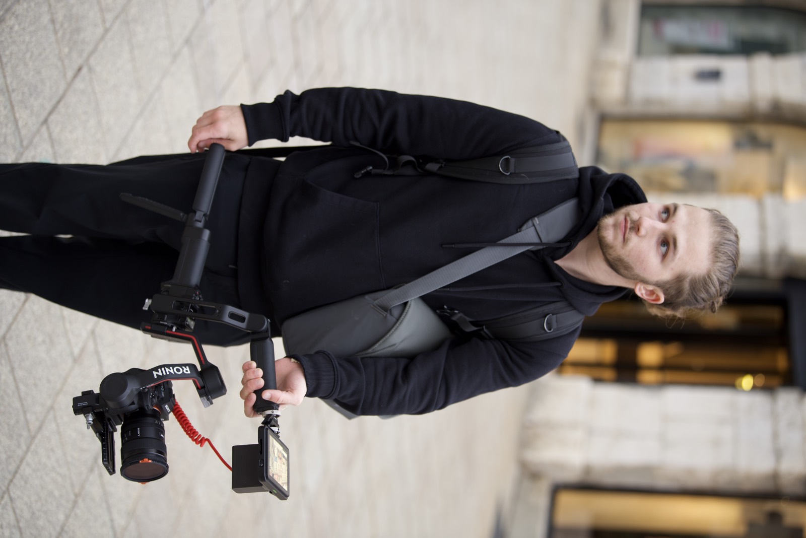 Noah Drezet dans une rue de Pontarlier