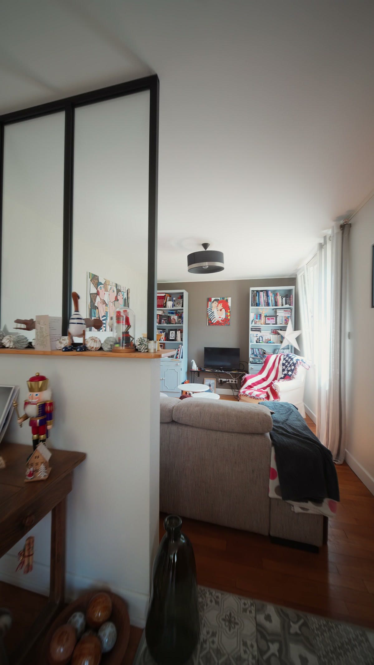 Le salon vu depuis la verrière intérieure