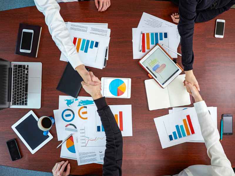 Early warning signs of vendor compliance failure in property portfolios