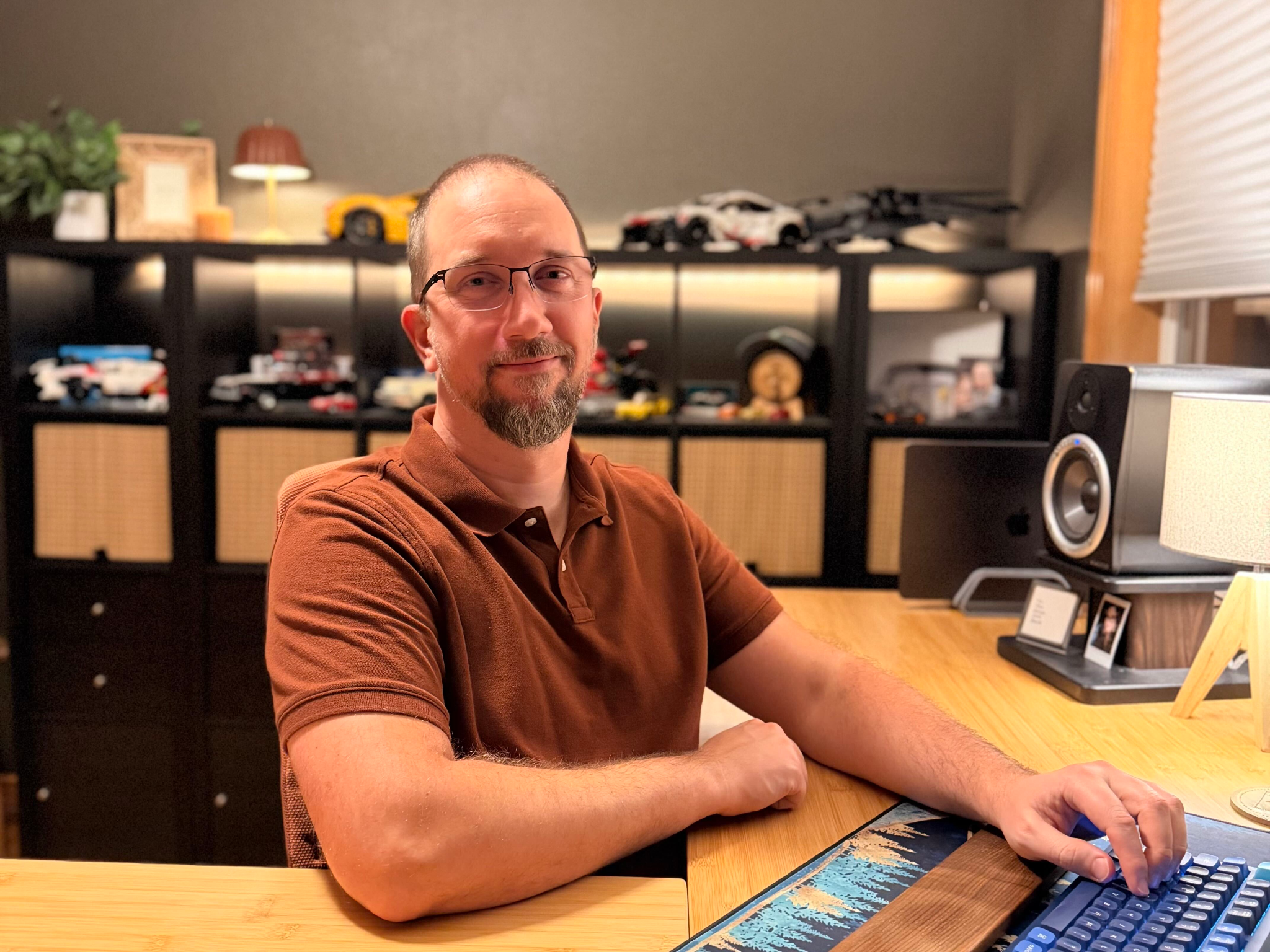 Jay Mallison, NetVendor CTO, working at his desk