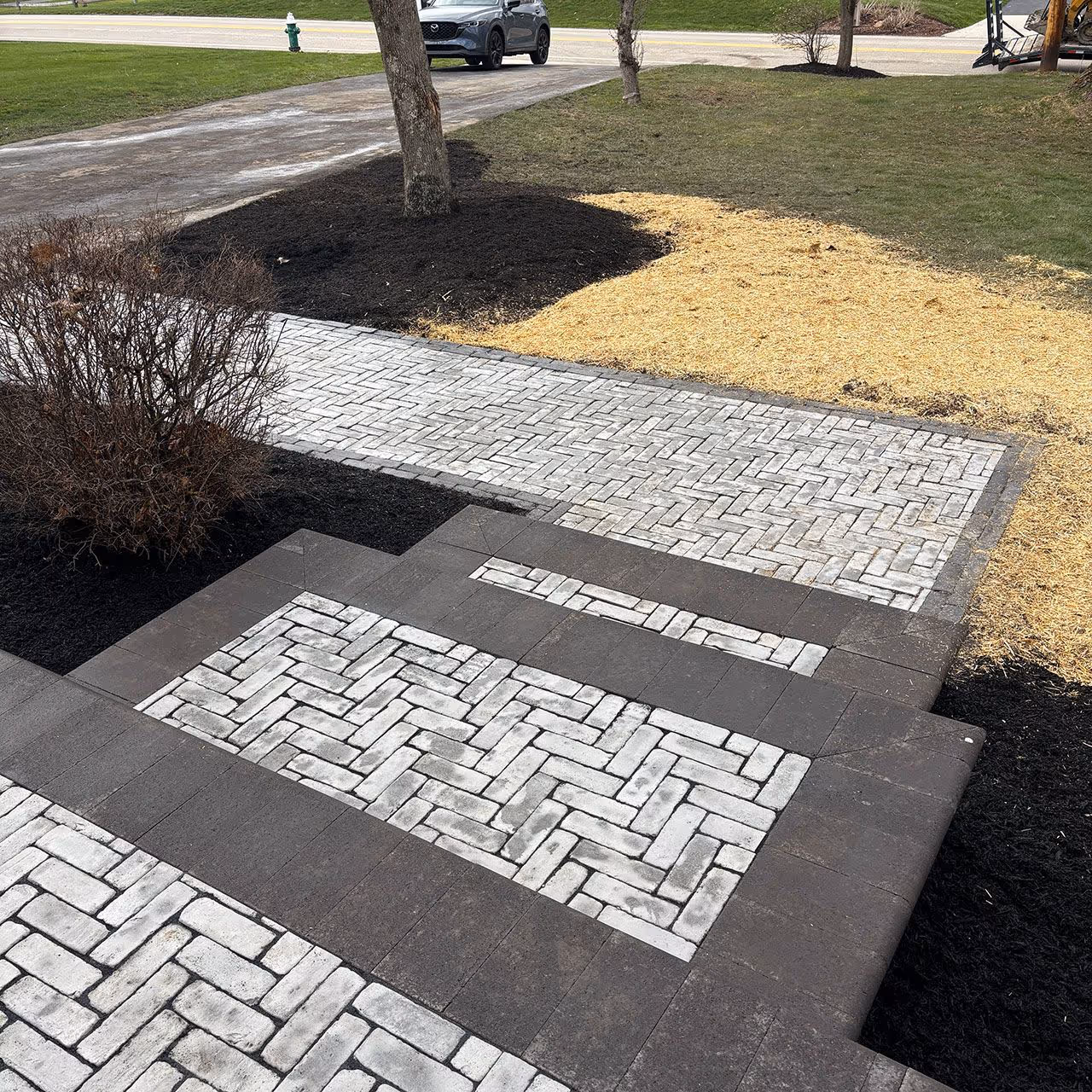 Professional mulch installation near me 