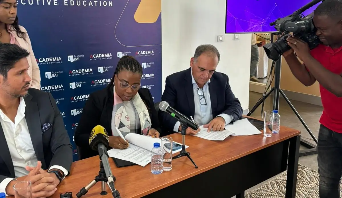 Protocolo assinado com a Academia BAI, Angola