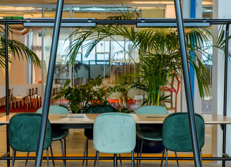 MUDA Digital Hub espaços de trabalho.