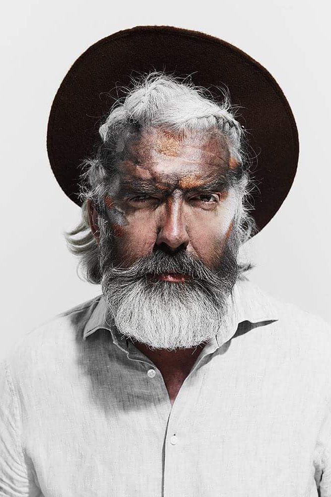 photo of director and actors on set