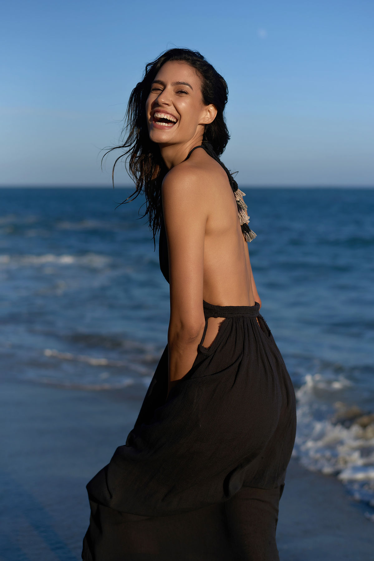 a calming photo of a modern repair service area