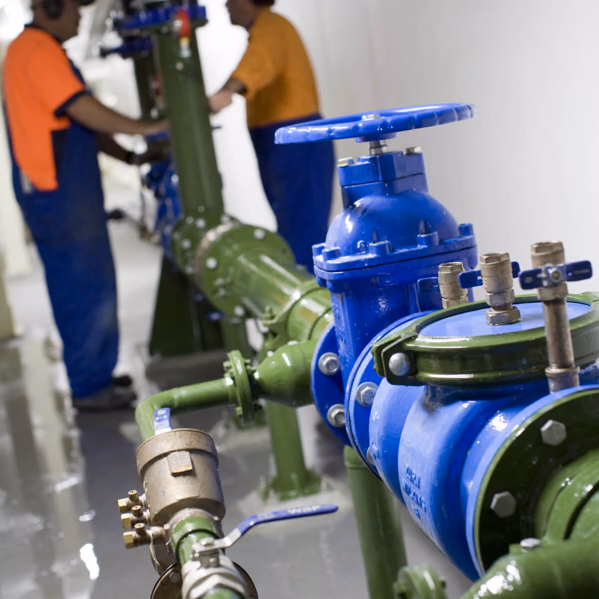 Valves and pipework in a water pumping installation