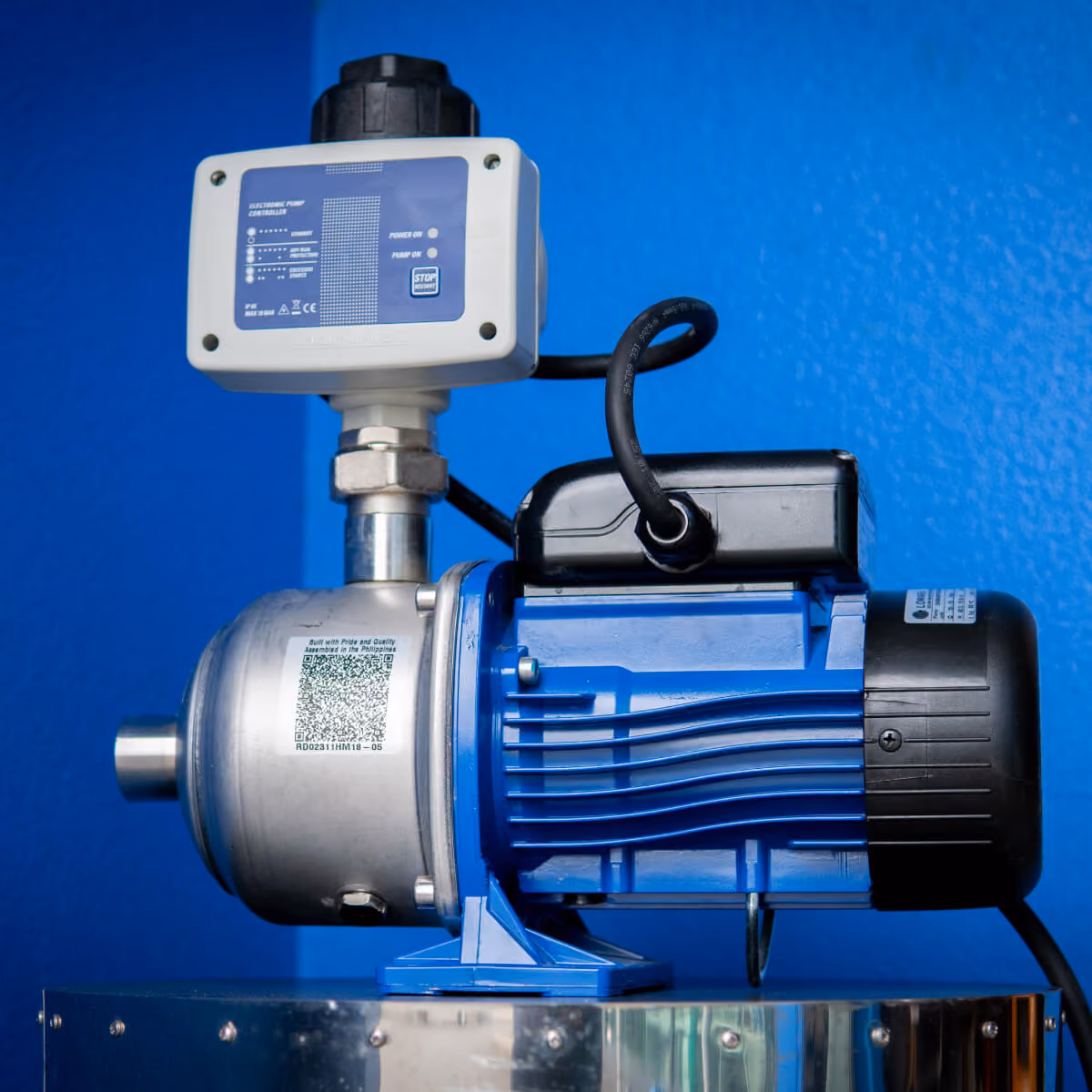 Domestic water-pressure booster pump