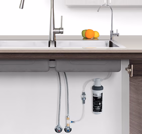 Under-sink drinking-water filter