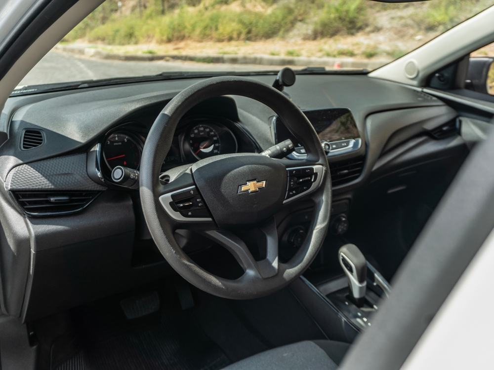 Chevrolet Onix seminovo