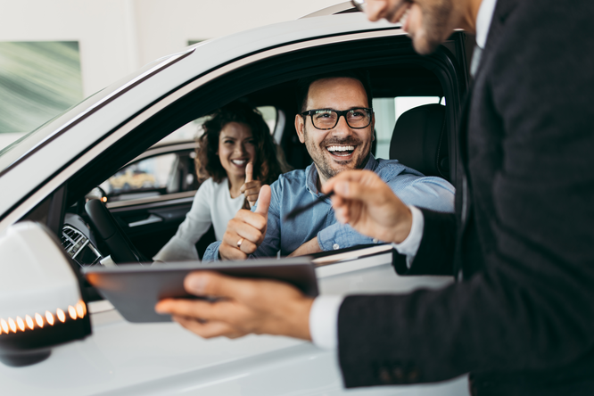 carros bonitos e econômicos