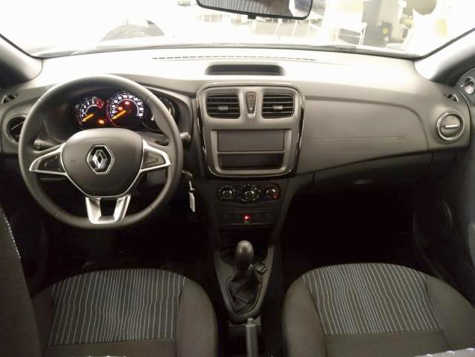 Interior Logan Authentique 1.0 2020