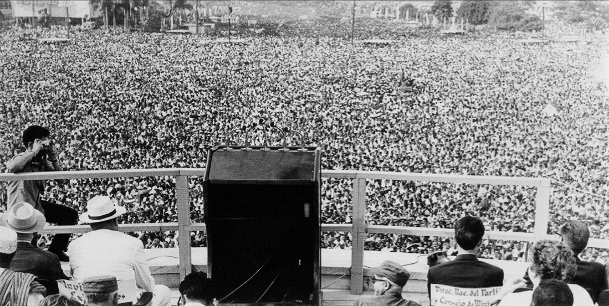 El Apartamento: Reynier Leyva Novo, FC V No.2, 2016-2020, Ultrachrome imprint on Baryta paper 300 g, 22 4/5 × 46 1/2 in, 58 × 118 cm, Editions 1-3 of 3 + 2AP