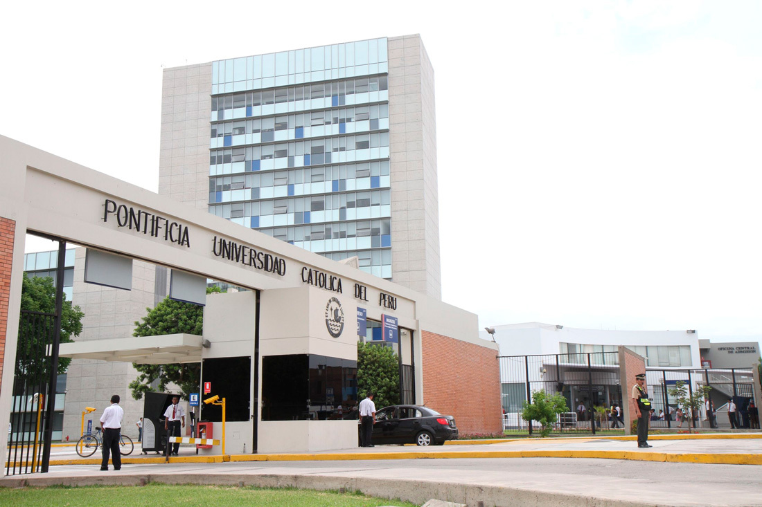 Hosted by Pontificia Universidad Católica del Perú