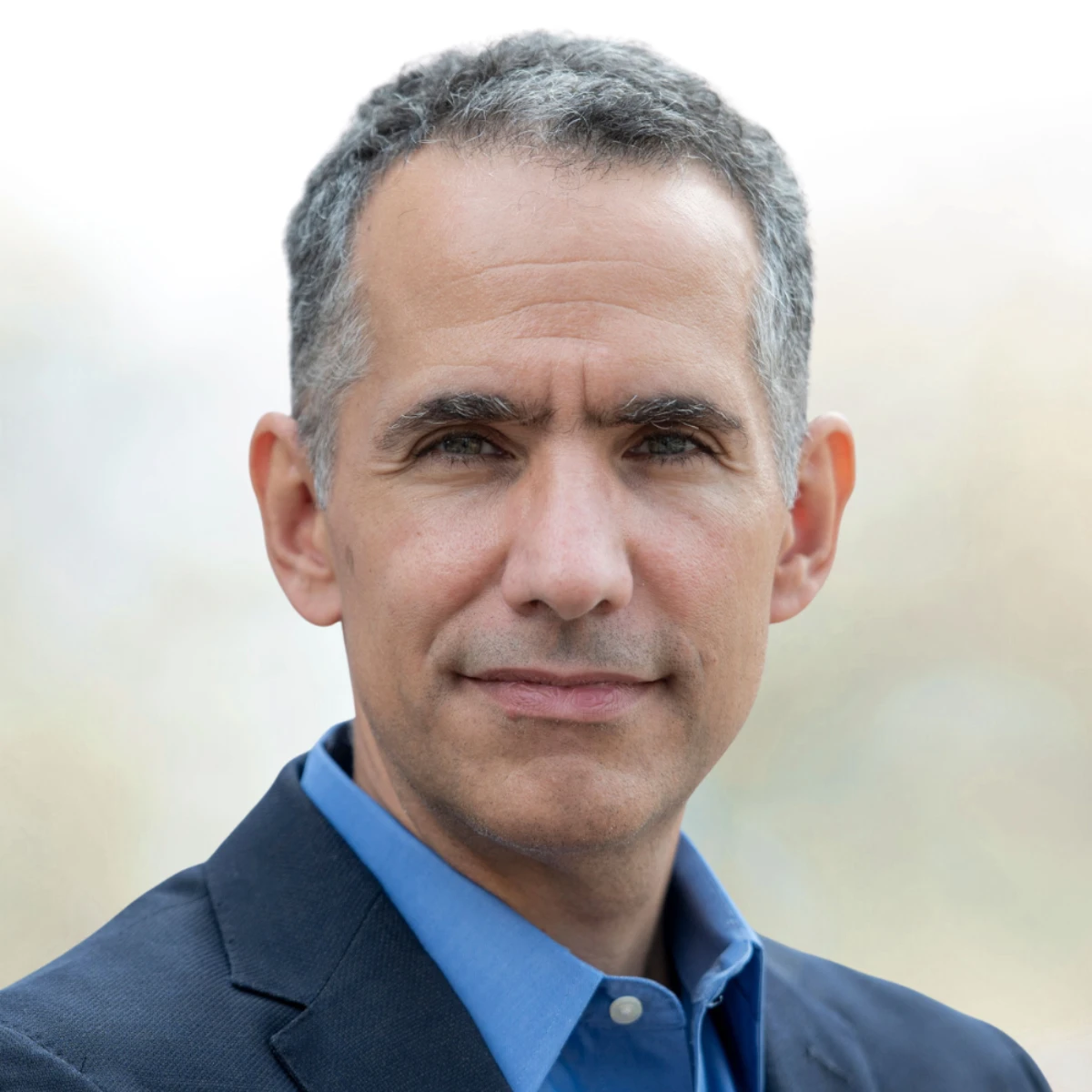 Esteban Rossi-Hansberg