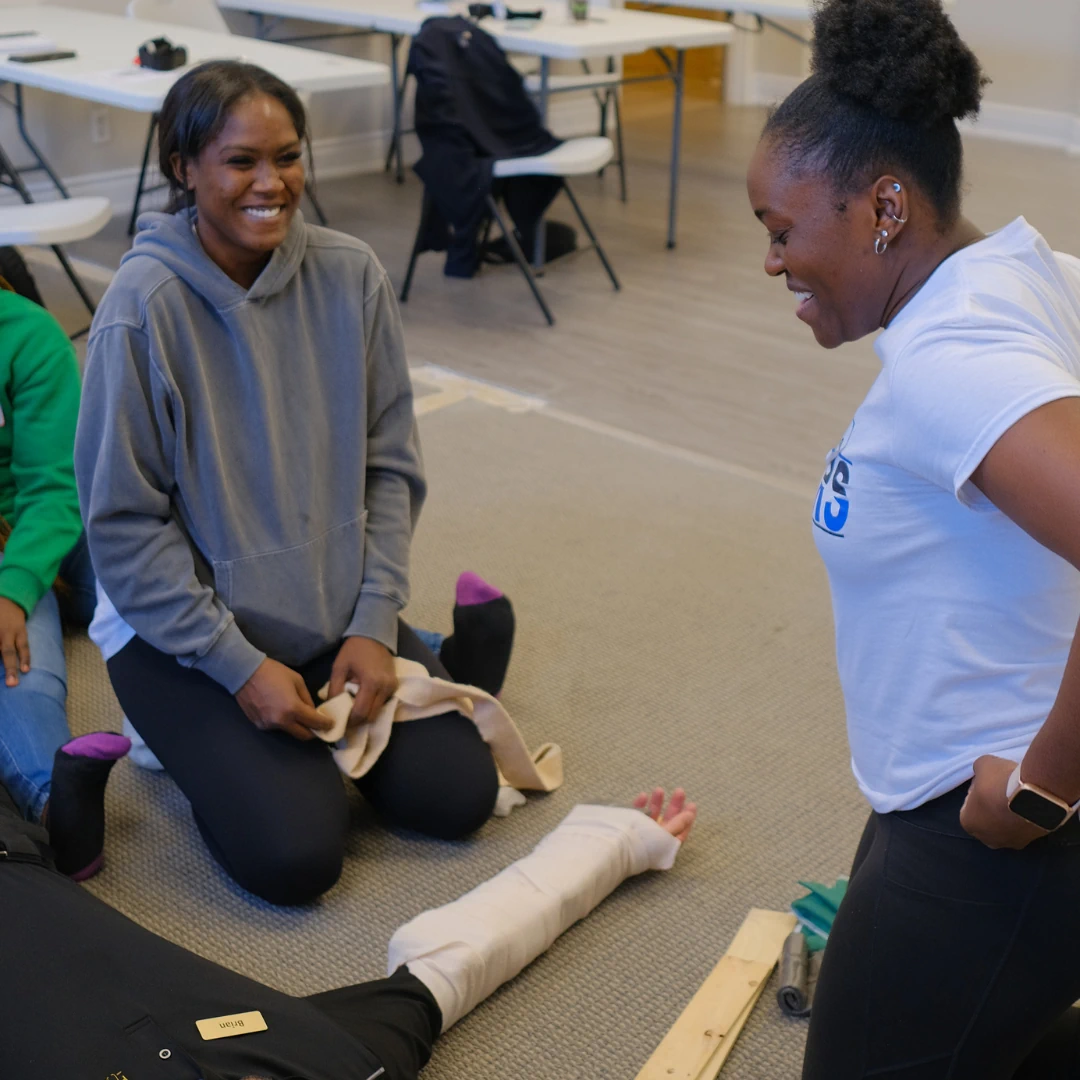 Realistic-First-Aid-Scenario-Practical-Training-Para-CPR