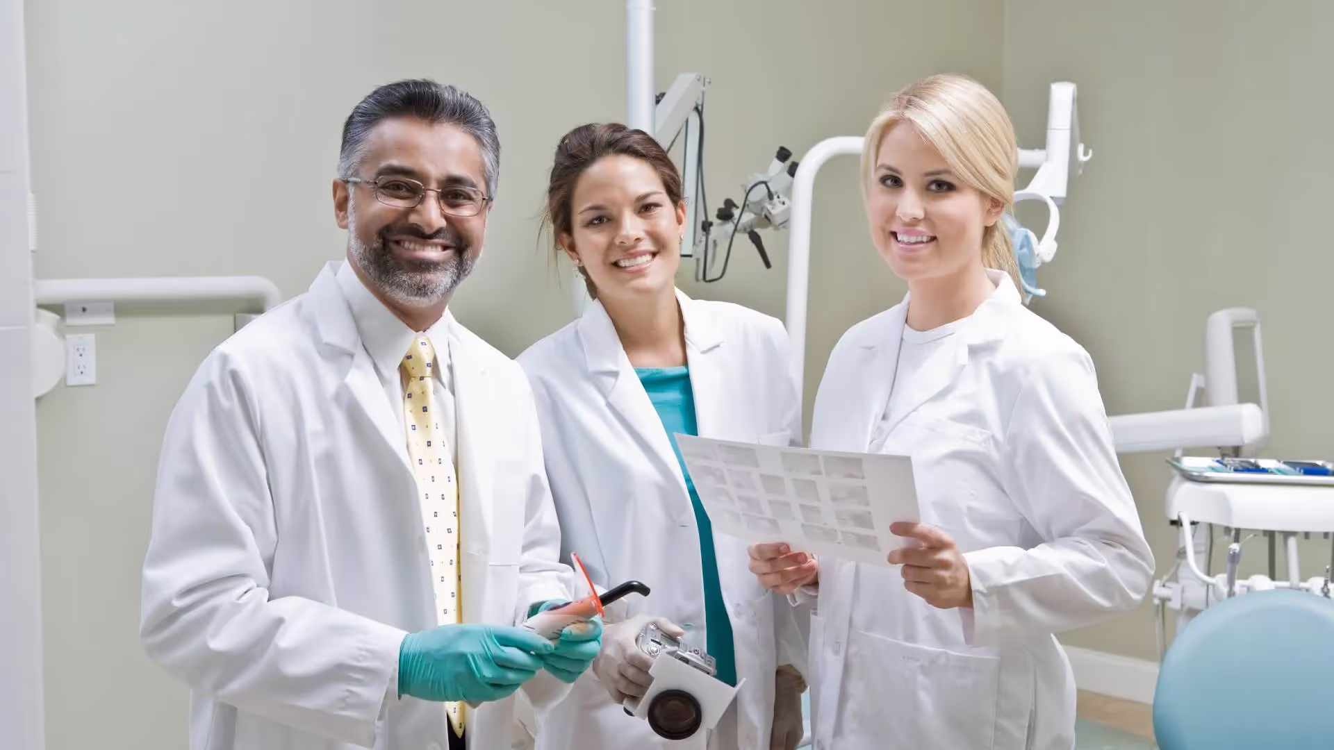 Dental Clinic Teams, drill into our email list for a bite of first aid knowledge.