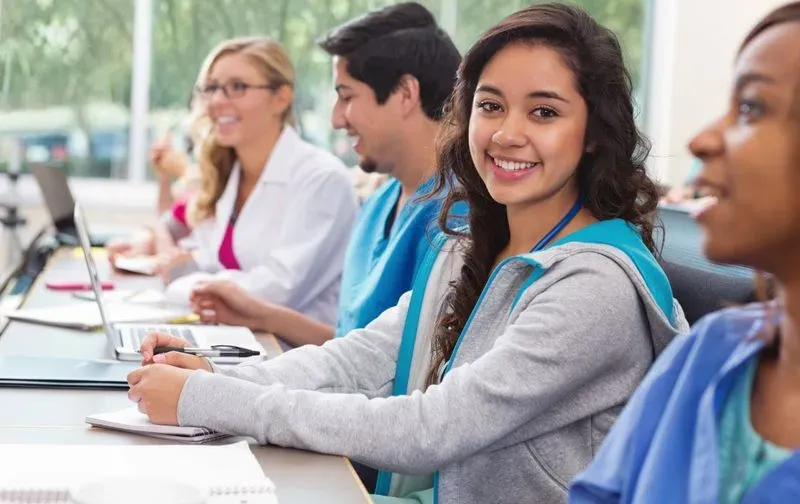 Empower Your Dermatology Clinic: Become Lifesavers with Para's CPR & First Aid Training