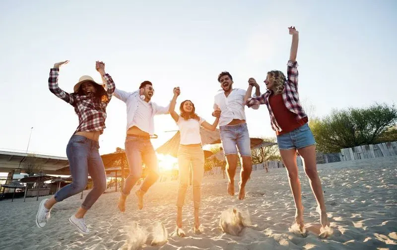 Supercharge Your Aquatic Rescue Skills with Para CPR & First Aid's Blended Training Program!