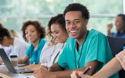 Boost Your Life-Saving Skills as a Pre-Med Student! Join Para CPR & First Aid's Blended Learning Program Today!