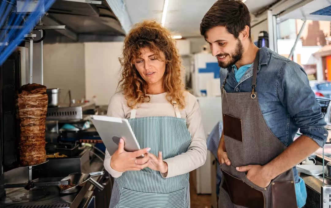 Elevate Your Restaurant's Safety with Para's First Aid & CPR Program!