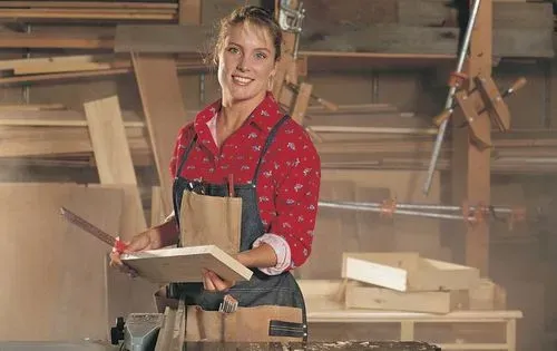 Join Para's Blended First Aid & CPR Program and Safeguard Your Carpentry Adventures!