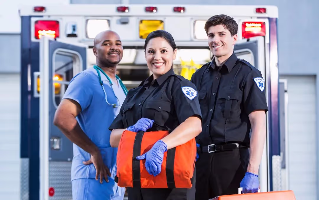 What Paramedic jobs are available in Ontario?