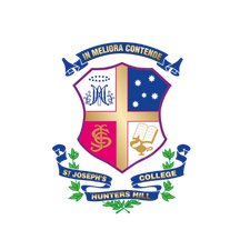 HSC tutoring student school crest