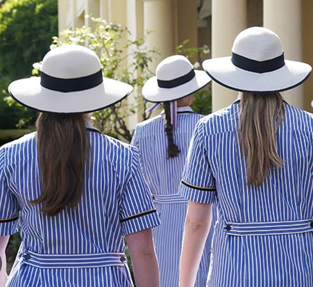 Lucinda, Loreto Kirribilli student