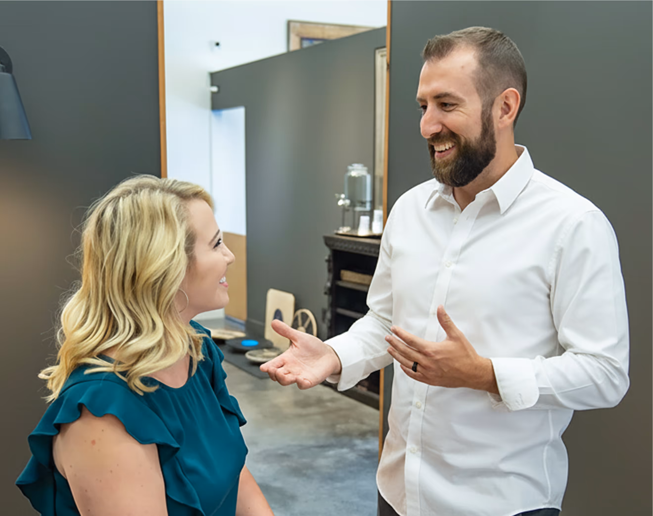 Dr. Ben Ozanne consulting with a new patient at Thrive Wellness Center in Fayetteville AR