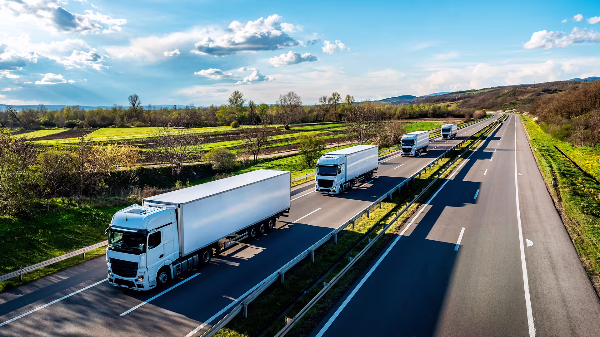 Truck on a highway for freight transport — logistics, sustainable mobility and transport impact studies in Belgium