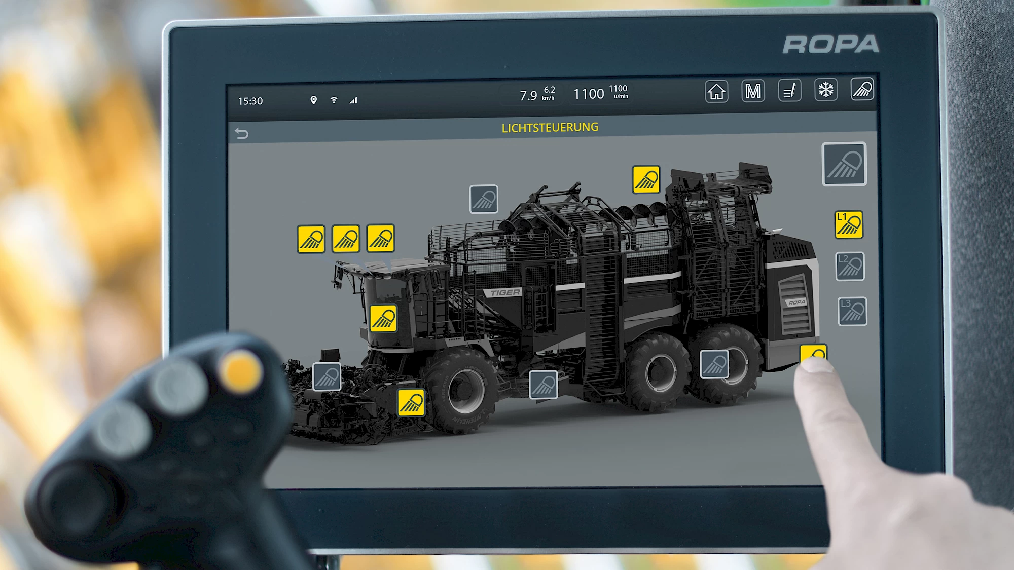 The light control menu on the R-touch terminal of the ROPA Tiger 6S