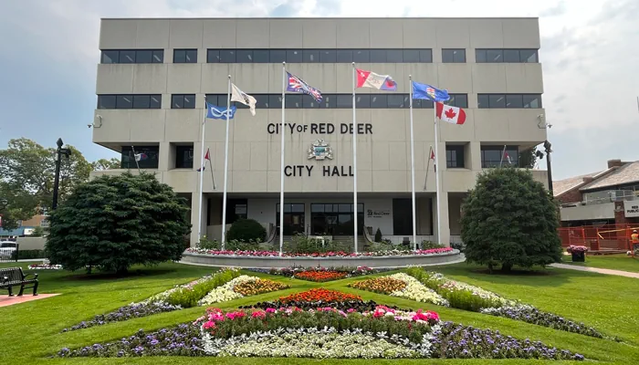 IT support Red Deer helping small business team