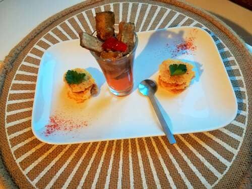 Mille feuille de parmesan aux achards lacto-fermentés de chouchou et clémentines corses
