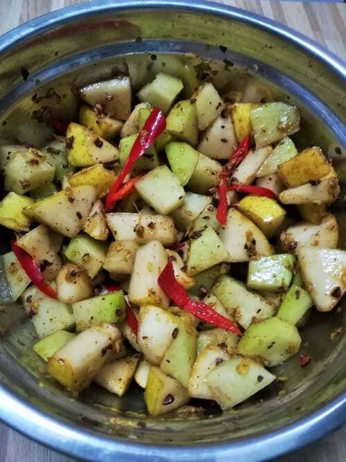 Les ingrédients bien mélangés dans le saladier