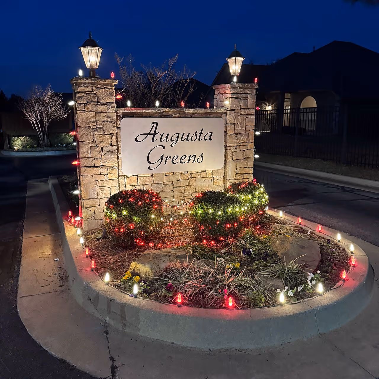 Professional holiday light setup Tulsa, OK