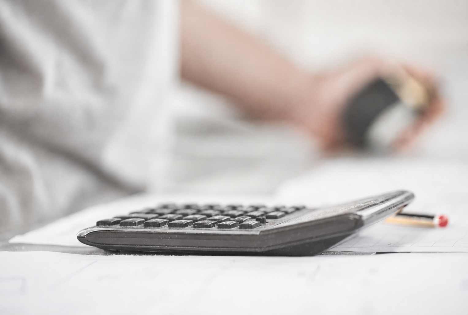 Luxury to Budget-Friendly Interiors: Understanding the Difference