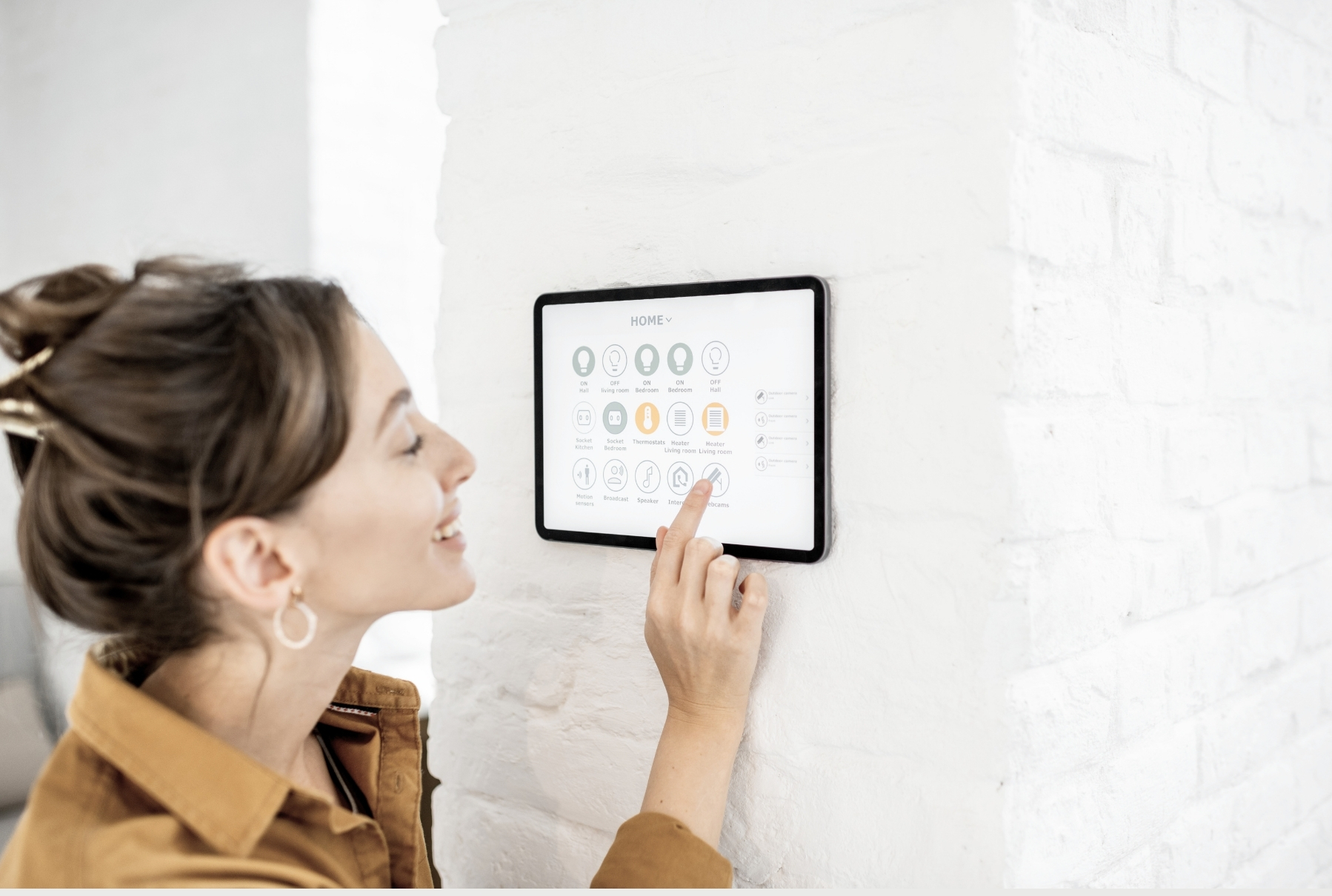 Home Automation in Dubai: How Smart Should Your Home Be?