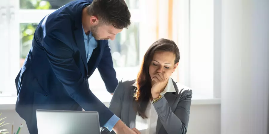 change leader talking to their employee