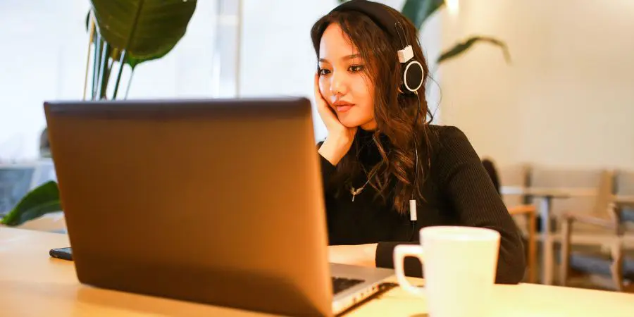 hybrid worker on a meeting