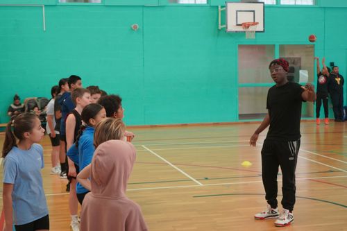 Limited places remain for Leicester Dynamite's Easter basketball camp